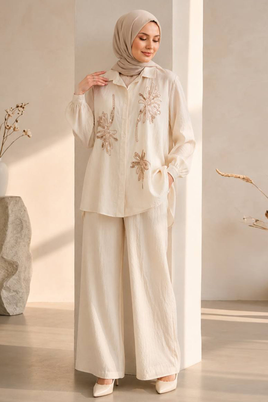 15695E Ecru Floral Embroidered Satin Set