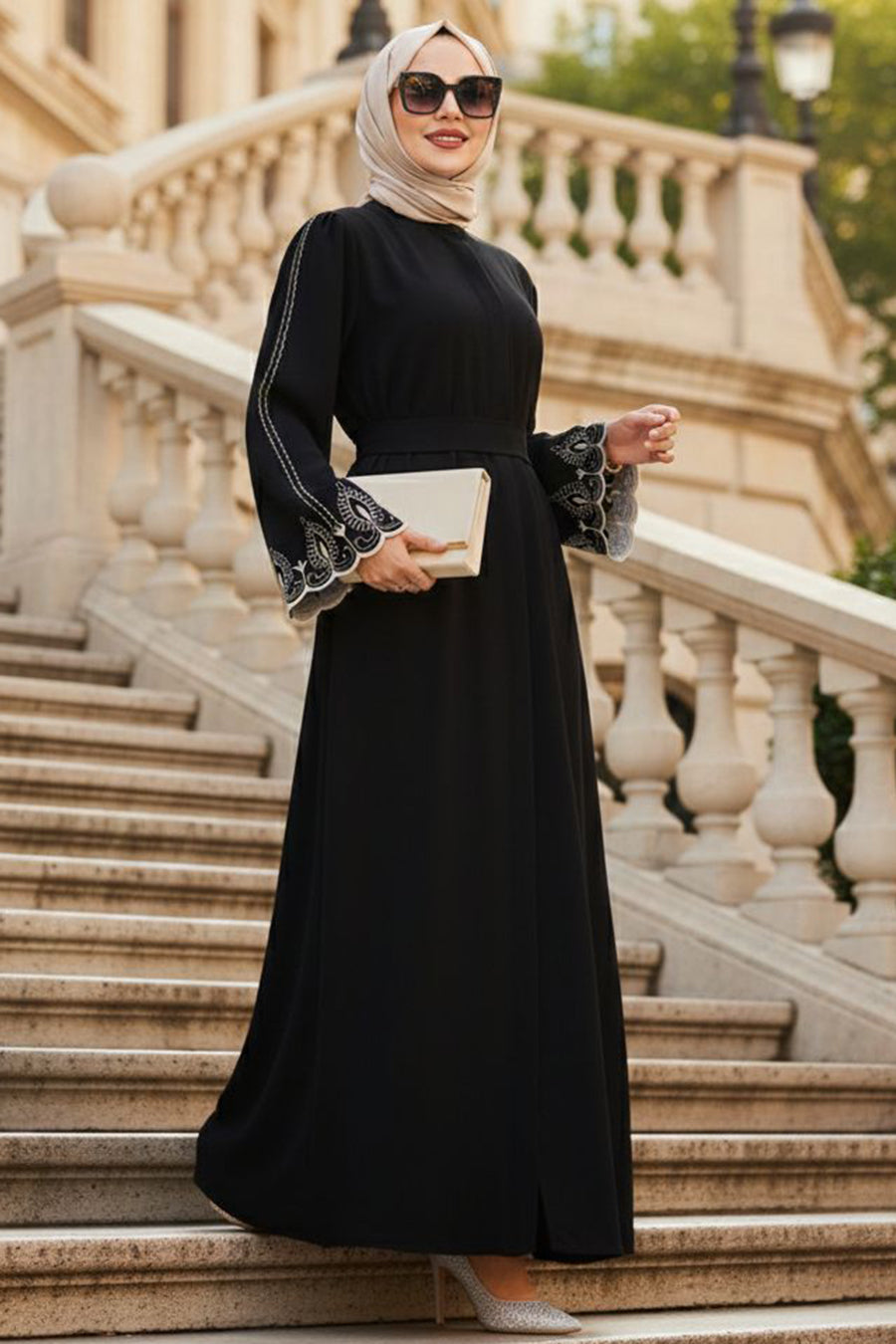 Sleeve-Detailed Black Modest Abaya 60063S